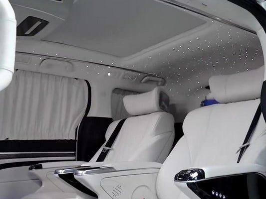 Trumpchi GM8 Upgrades Interior with Meteor Lights & Starlight Headliner!